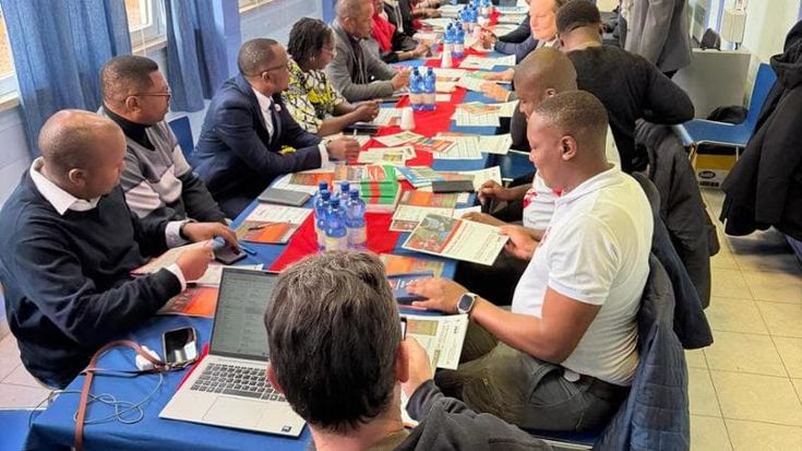 Dall’Africa a Villa Maraini i delegati della Croce Rossa. “Contro la droga per combattere la guerra”