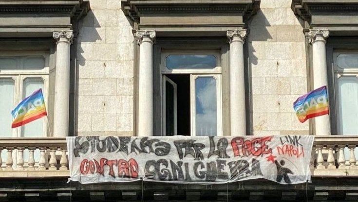 Napoli, gli studenti universitari solidali con l'Ucraina