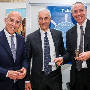 Crowdfunding per l'elettrica, Nissan in pole