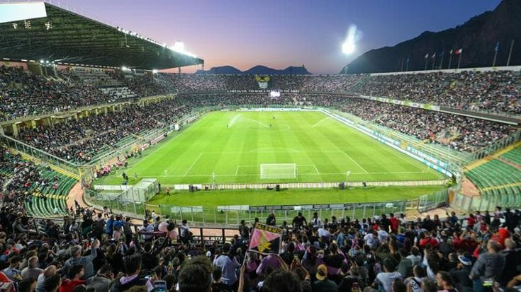 Il Palermo torna a casa e fa il pieno di passione, al Barbera un altro sold out