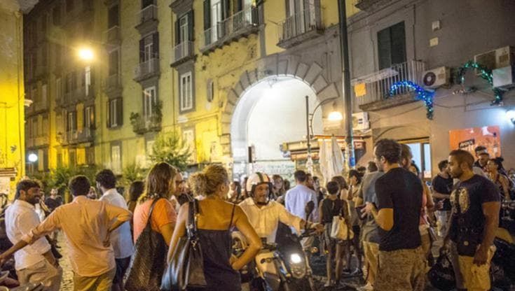 Palermo-Manchester City, il Comune corregge l’ordinanza: nei locali si può consumare alcol