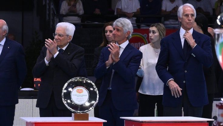 Limite ai mandati, non si muove nulla e crescono i timori dei presidenti