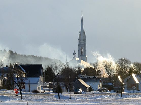 Quebec, a fuoco casa per anziani: 3 morti, trenta dispersi