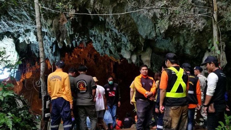 Thailandia, morto il capitano della squadra di ragazzini salvati da una grotta allagata nel 2018