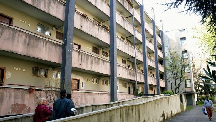 Covid, crisi, caro affitti e sfratti, a Genova tremila in cerca di una casa  popolare