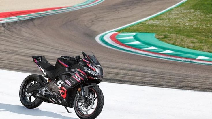 Gruppo Piaggio protagonista a Eicma 2025 con tutti i suoi brand. Le novità
