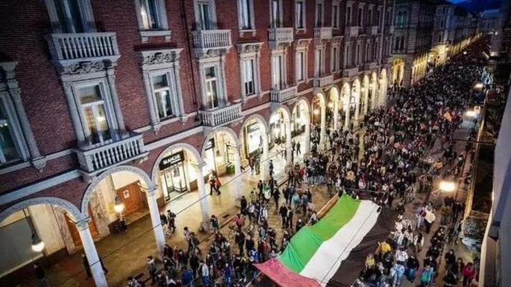 Proteste pro-Palestina a Torino: blitz della Digos, 5 ai domiciliari e 12 obblighi di firma