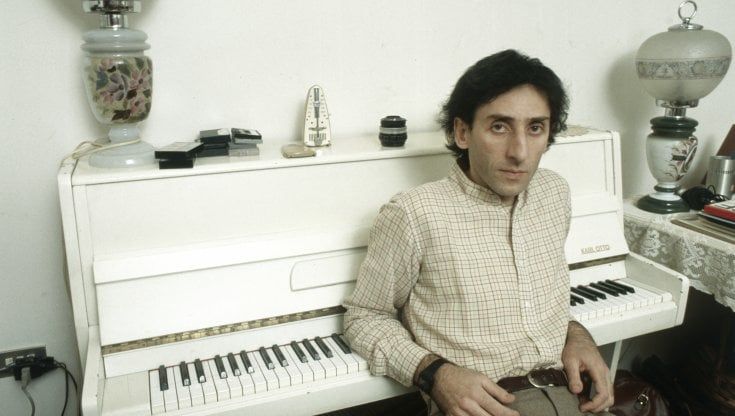 “Iloponitnatsoc”, il disco perduto di Franco Battiato