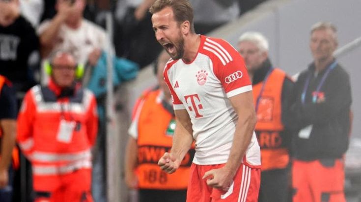 Champions, il Bayern batte 4-3 il Manchester United. Il Real piega l’Union Berlino al 94’