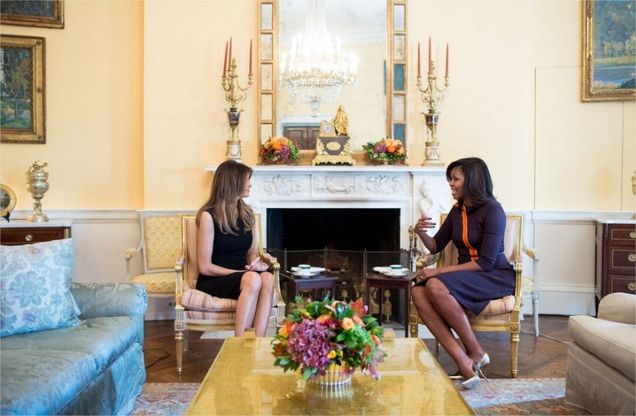 Usa 2016, la prima uscita da first lady di Melania Trump: l'incontro con Michelle Obama