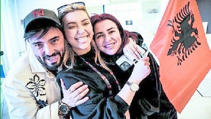 Eurovision, ecco gli artisti: è Ronela, popstar di Tirana, la prima ad arrivare 
