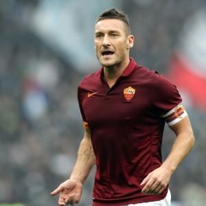 Roma, Totti non ce la fa. Castan, visita ok e ritorno più vicino