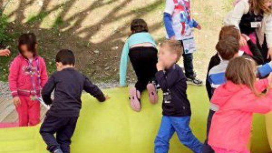 Milano, centri estivi e case vacanza: al via le iscrizioni per l'estate dei bimbi dai 4 ai 14 anni