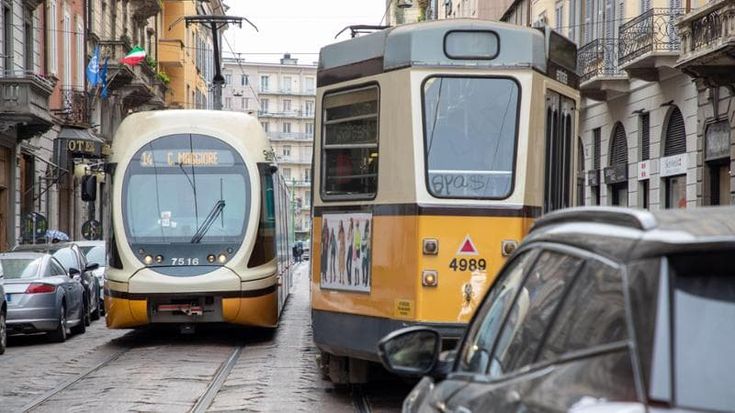 L’anno record del tranviere con 1.700 ore di straordinario, i giudici: “Da Atm costante violazione”