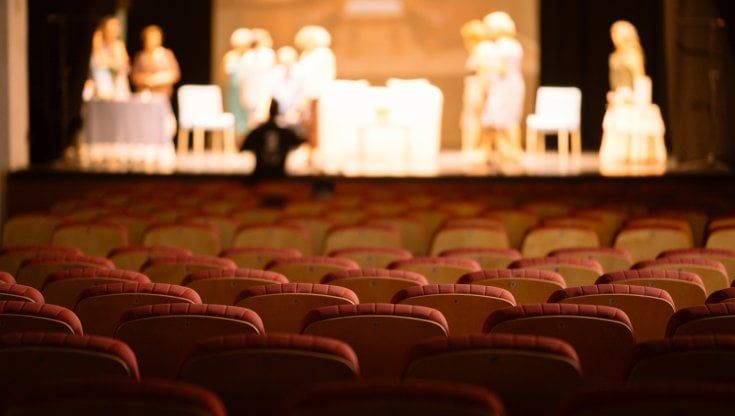 Dai concerti ai festival, l'inflazione pesa sulla spesa culturale e diminuisce il numero di consumatori