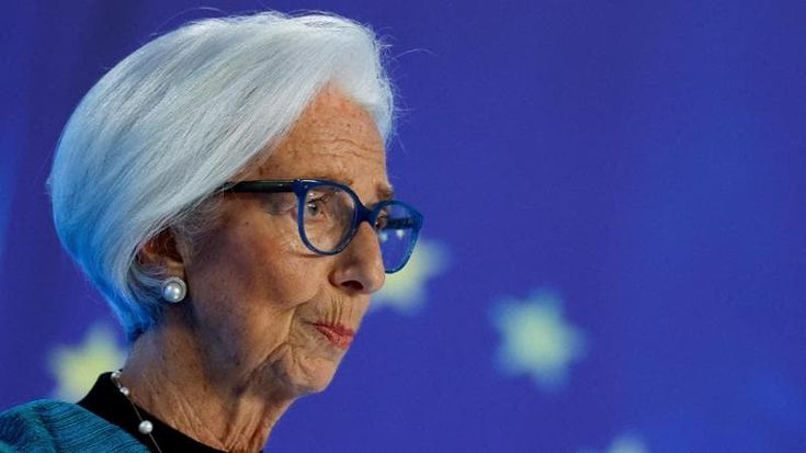 La Bce resta prudente: lascia i tassi fermi al 2% e vigila sul super-euro