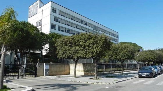 Allarme bomba al Tribunale di Brindisi: evacuato il palazzo per due ore