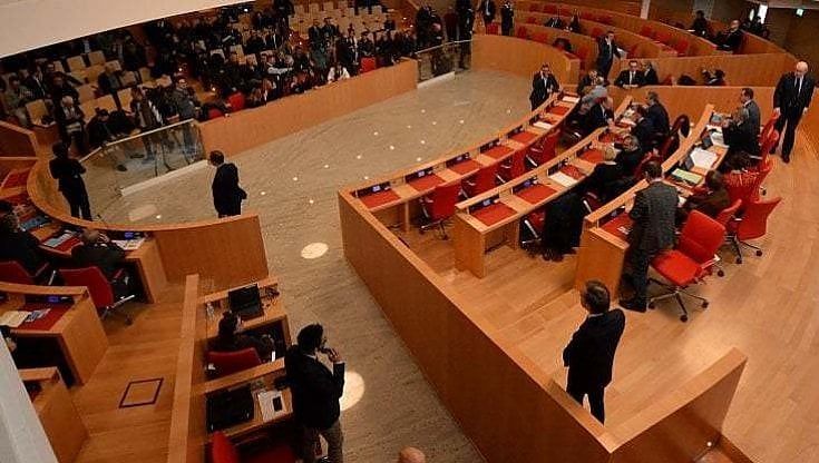 Puglia, il fine vita torna in Consiglio regionale: nuova proposta di legge dopo la bocciatura di ottobre