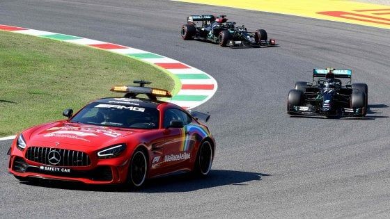 Una Rossa davanti a tutti al Mugello, ma è una Mercedes...