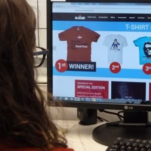 Shopping online quotidiano per 4,8 milioni di italiani