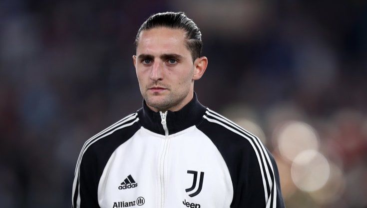 Calciomercato, le ultime news del 14 agosto: Napoli-Sassuolo, c'è ancora distanza per Raspadori. Lo United cerca l'intesa con Rabiot