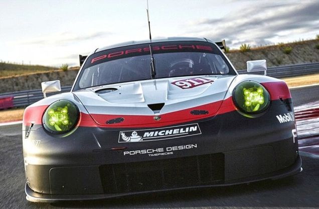 Porsche 911 RSR