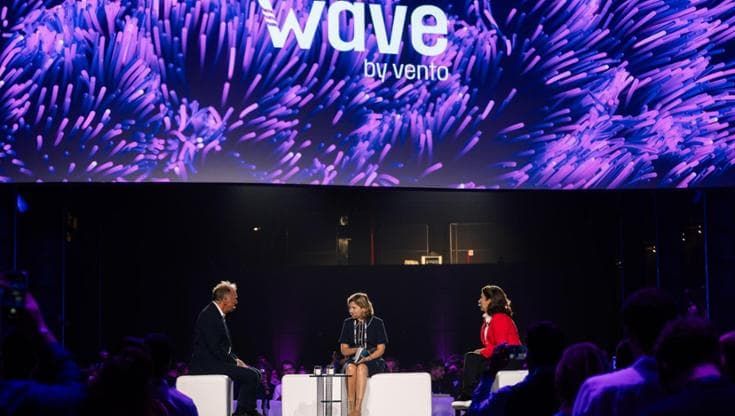 Una targa per gli agenti IA: la ricetta di Tim Berners-Lee e Rosemary Leith per un'IA responsabile