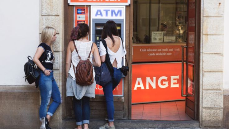 Il primo Bancomat non si scorda mai
