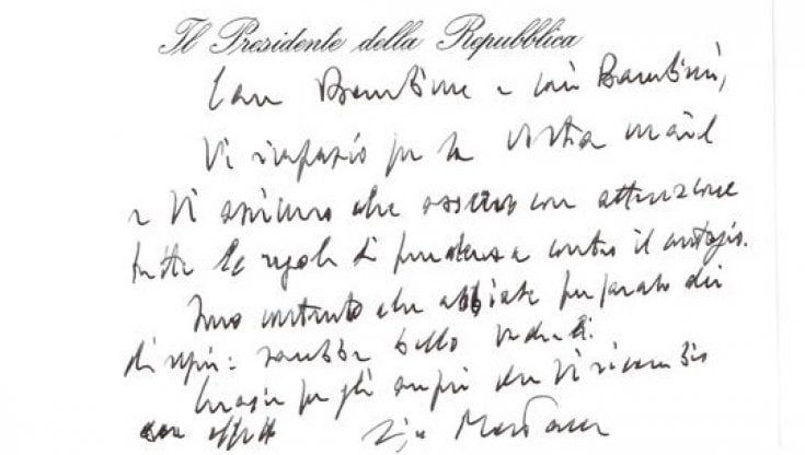"Presidente, stia attento al Covid". E Mattarella scrive agli studenti di Trani per rassicurarli: "Osservo le regole contro il contagio"