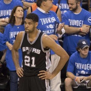 Basket, play off Nba: Oklahoma domina San Antonio: finale contro Golden State
