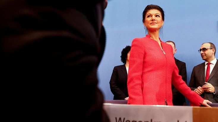 Rossobruni a Berlino: l’ex stella della sinistra seduce l’ultradestra