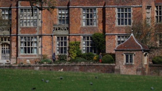 Coronavirus, Boris Johnson è risultato negativo al test