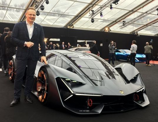 La Lamborghini Terzo Millennio al Festival Automobile International di Parigi