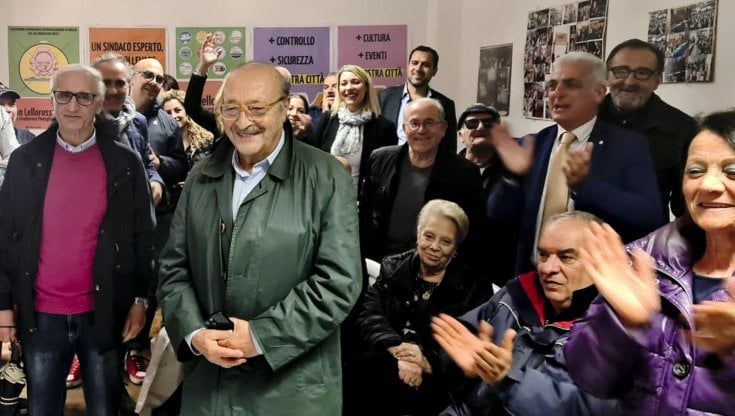 Elezioni, a Pomigliano d'Arco torna Lello Russo: "Qui la camorra non esiste"