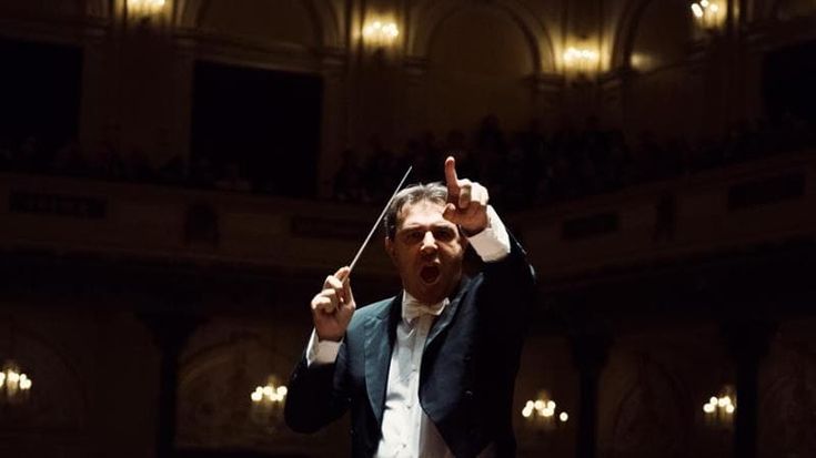 Daniele Gatti per sei anni alla guida della Staatskapelle di Dresda