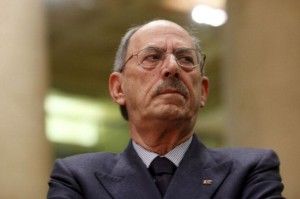 Editoria, Angelucci indagato per falso e truffa<br />Sequestrati beni di famiglia per 20 milioni