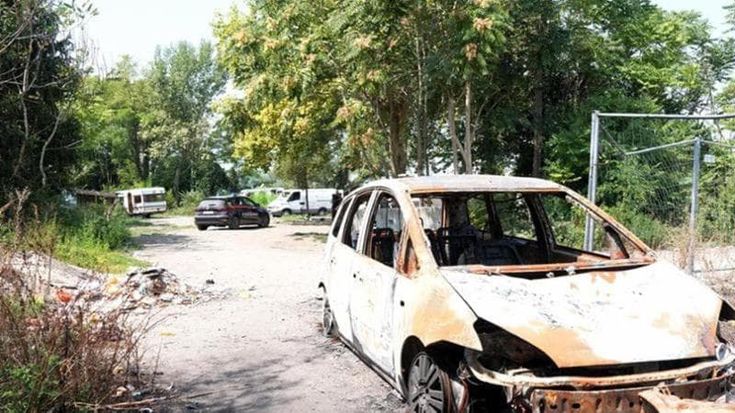 Caso De Astis, divieto d’espatrio per i tre ragazzini: resteranno in comunità. Si cerca il quarto