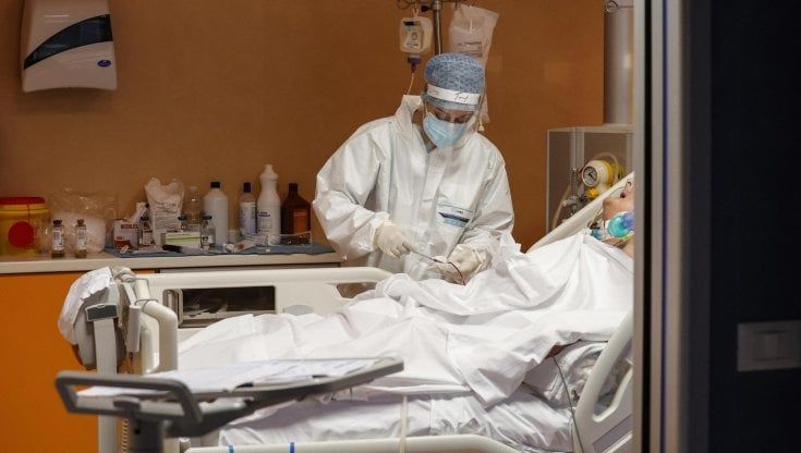 Covid Italia, il bollettino del 22 marzo 2022: 96.365 nuovi casi e 197 morti. Tasso di positività è al 15%