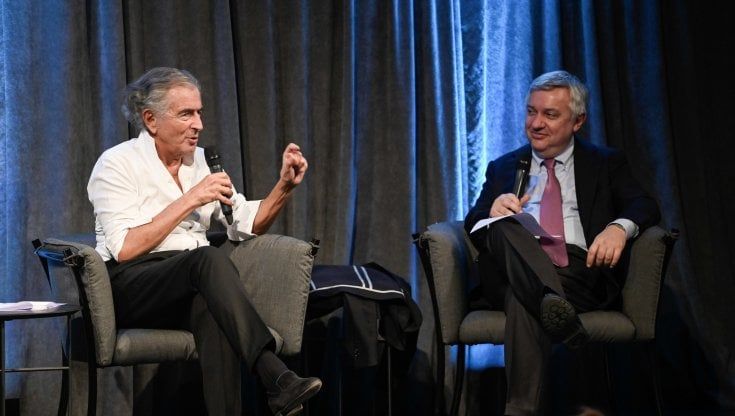 Il filosofo francese Bernard-Henri Lévy alla Milanesiana: "Siamo nell'accelerazione della storia, la democrazia è l'unico modo di lottare. Zelensky vincerà"