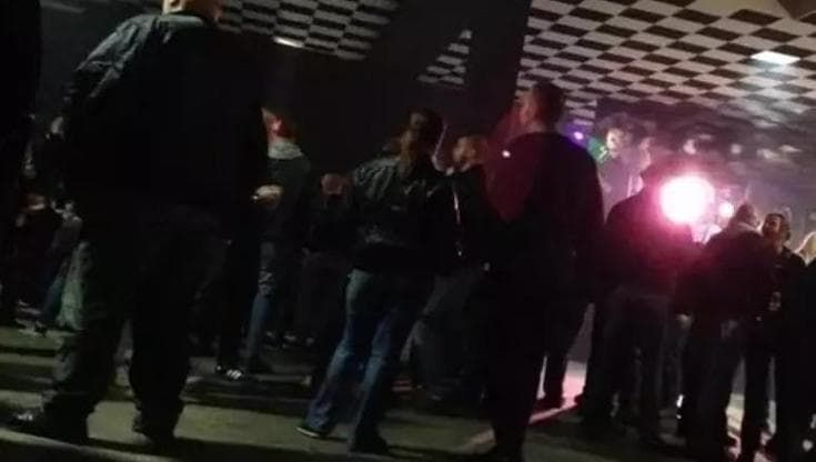 Sarzana, “no alla violenza fascista”. La reazione alle minacce contro il Taffy’s