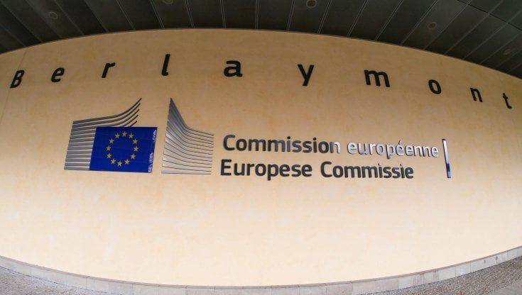 Ue, la Commissione avvia procedura contro l'Italia sui mutui: "Apra il mercato agli intermediari"