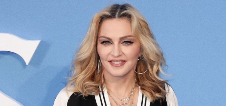 Mamma Madonna, a sostegno di Rocco dopo l'arresto per marijuana