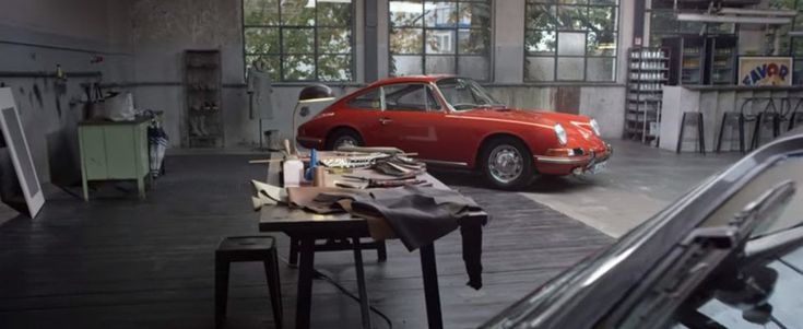 Porsche, inizia la battaglia contro la noia degli interni dell'auto