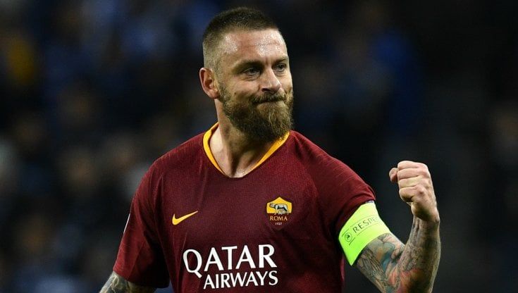 Calciomercato, le ultime news del 19 agosto: De Rossi allenerà il Benevento. Casemiro verso lo United. Malinovskyi rompe con l'Atalanta