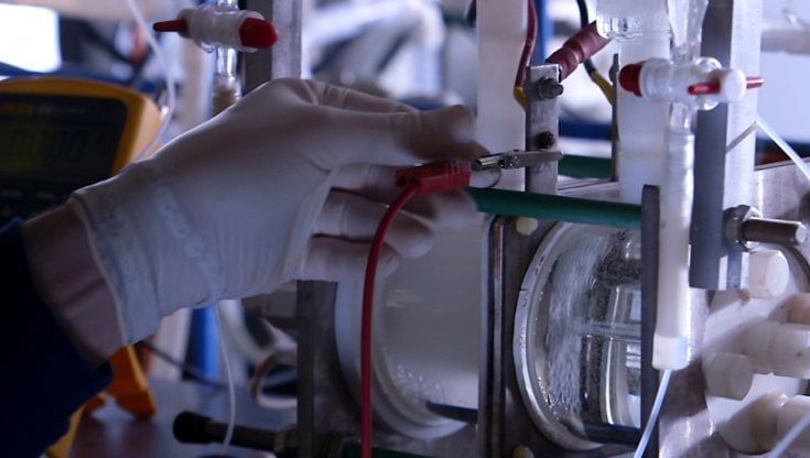 Snam rileva il 33% di De Nora per crescere nella tecnologia dell'idrogeno