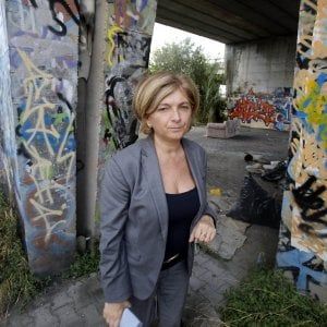 La relazione con Fiscon inguaia Muraro. Lei: "Tiro dritto" 