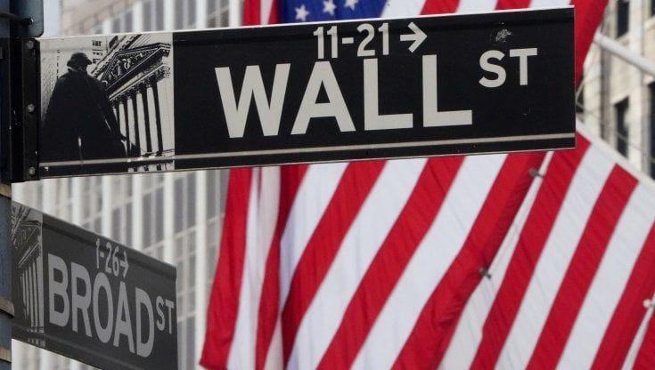 Yacht, superattici, bottiglie da migliaia di dollari: torna la stagione dei bonus sfrenati per Wall Street