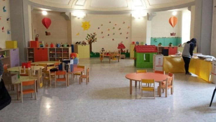 Asili a Napoli, scontro Comune-sindacati: "No alla privatizzazione"