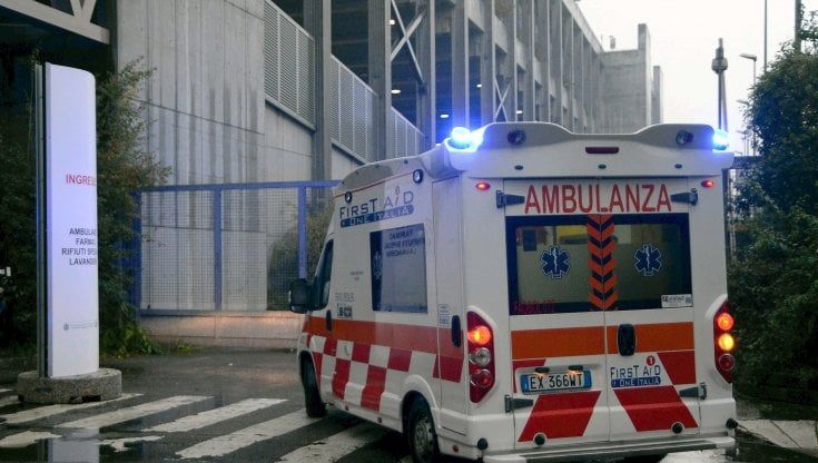 Un 17enne e una 14enne si sfregiano il viso: "Volevamo provare la soglia del dolore". Pm: "Sofferenza acuita da lockdown"
