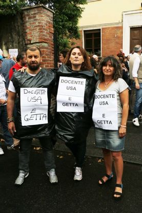 "Docente usa e getta", la protesta dei precari